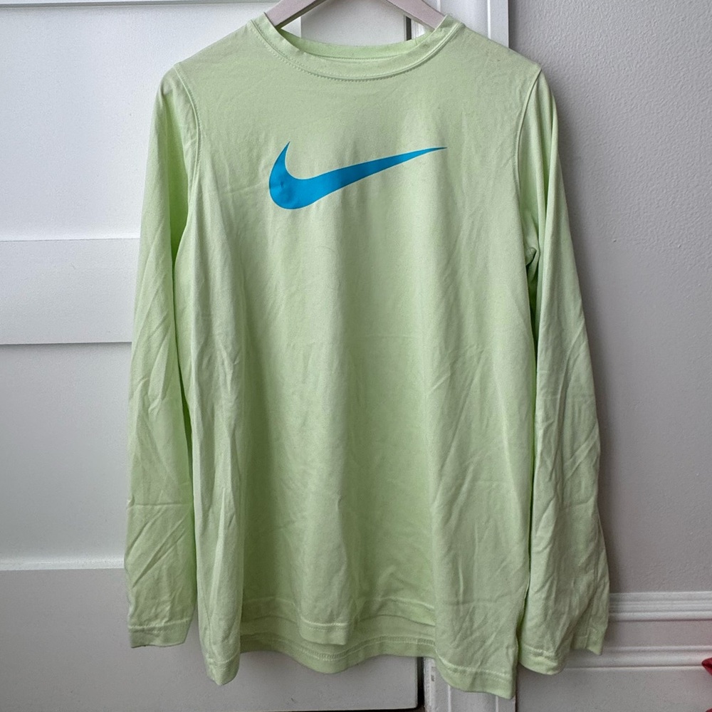 The Nike Tee. long sleeve shirt.  XL